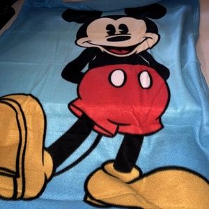 NEW Mickey Mouse Blanket